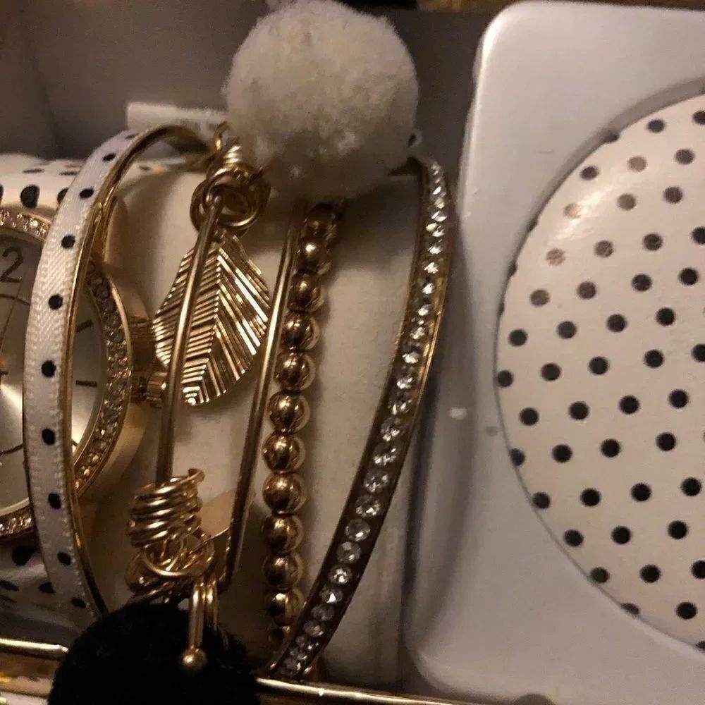 Watch and bracelet box set - Picture 2 of 5